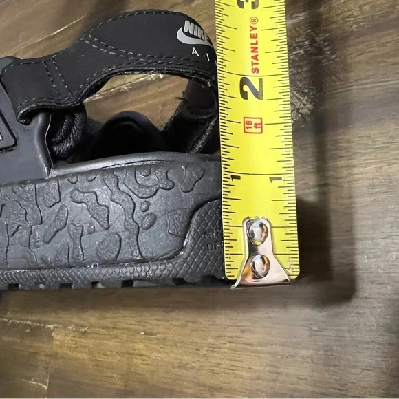 Nike ACG Air Deschutz+ Black Sandals - Picture 12 of 12